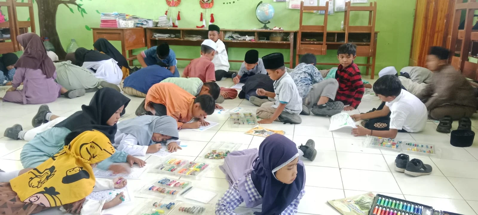 MEMPERINGATI HARI SANTRI NASIONAL