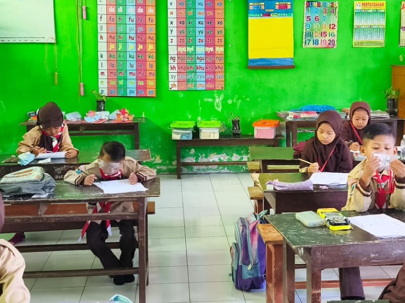 UJIAN AKHIR SEMESTER 1 TAHUN 2025